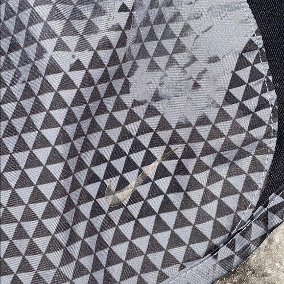 nike running shorts - Picture 2 of 3